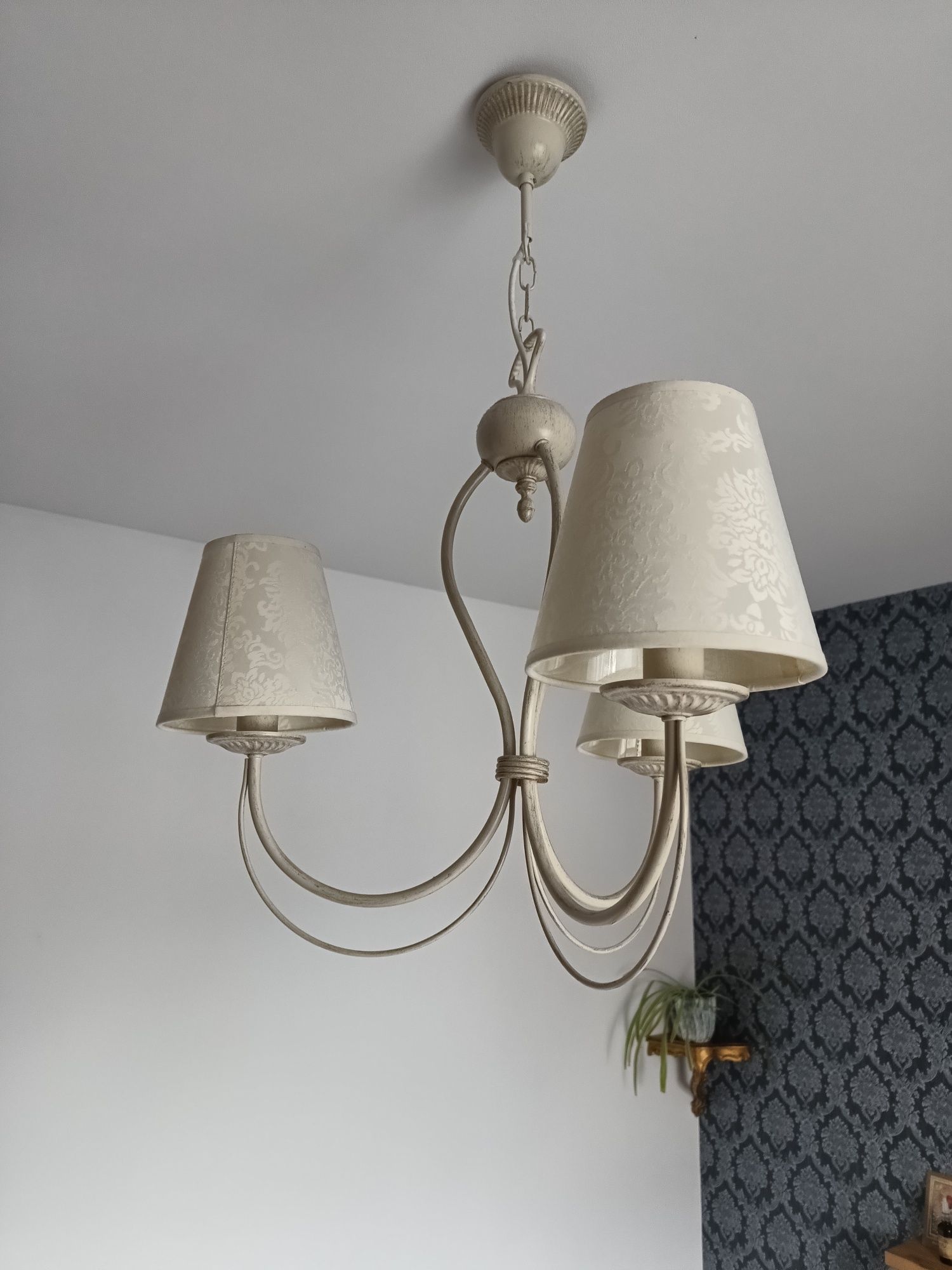 Lampa żyrandol w stylu retro potrójna