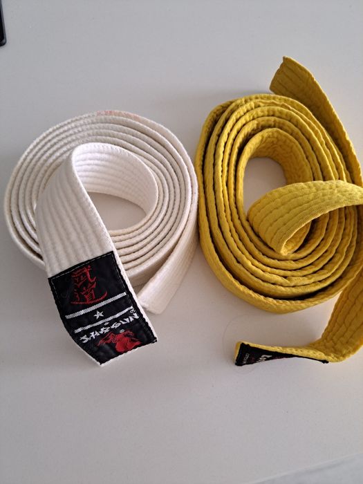Cinturão  artes marciais  conjunto amarelo e  branco