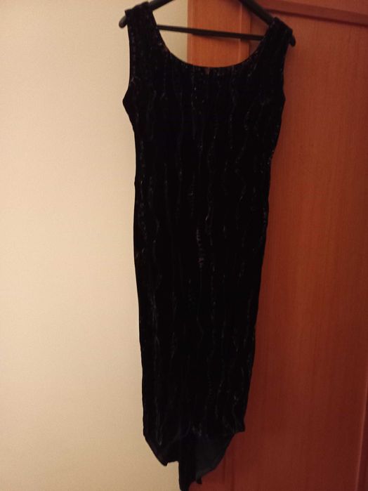 Vestido de noite em veludo preto