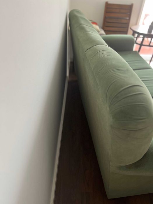 Vendo Sofá (+2 puffs incluidos)