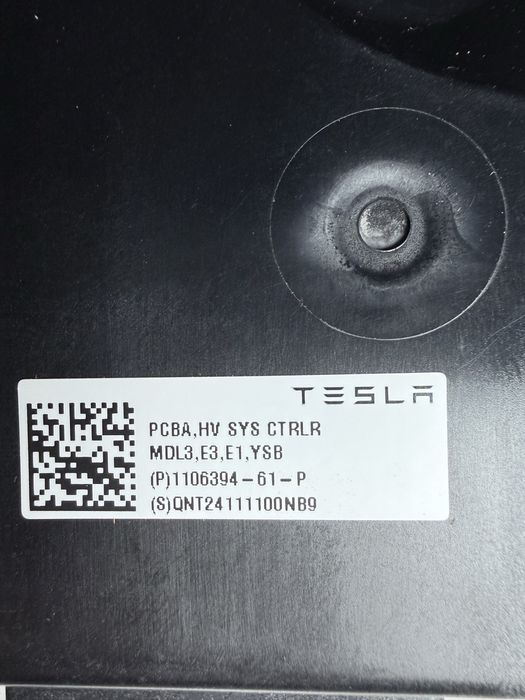 Контролер высоковольтной батареи BMS Tesla model  3