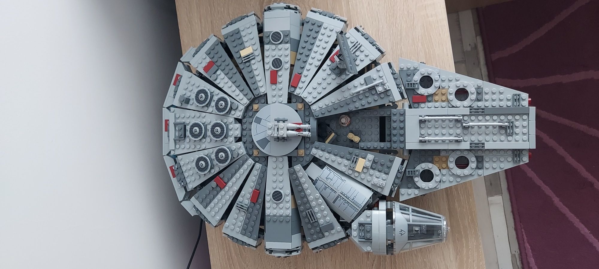 Lego Star Wars 75105 Millennium Falcon