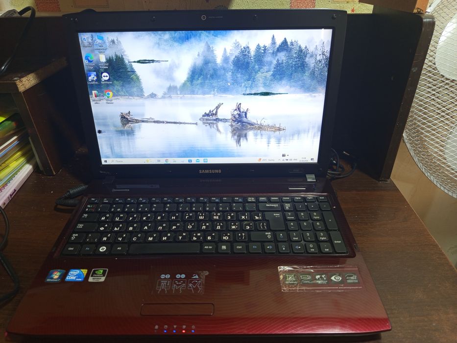 Ноутбук Samsung R580