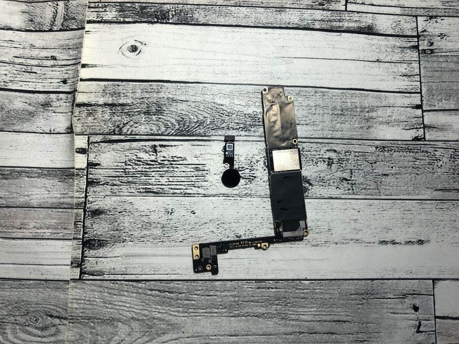 Плата iPhone 8 Plus 256 Gb neverlock