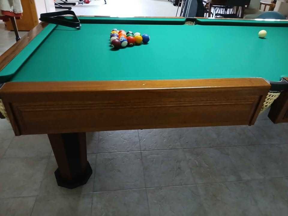mesa de snooker impecável