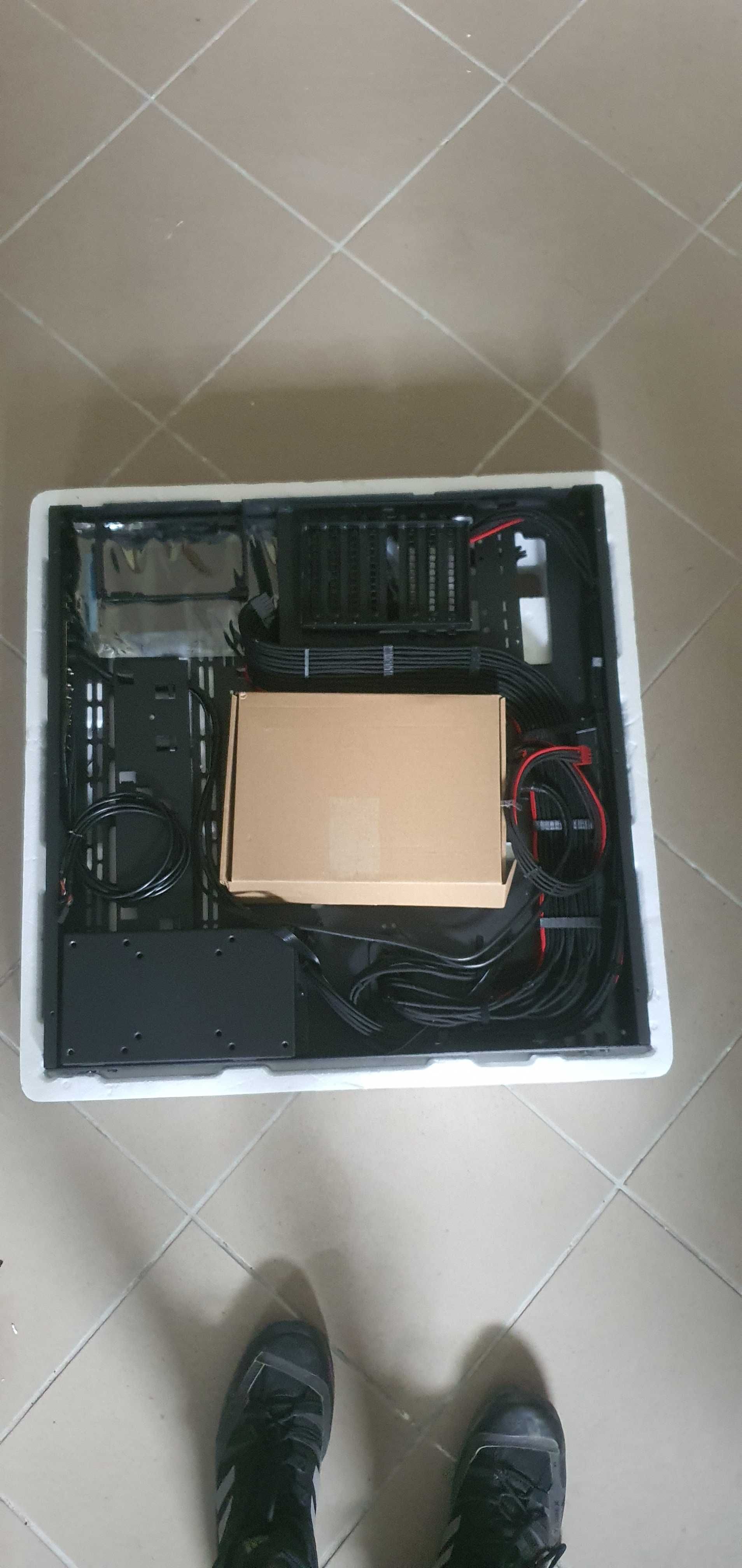 Obudowa Thermaltake Core P5