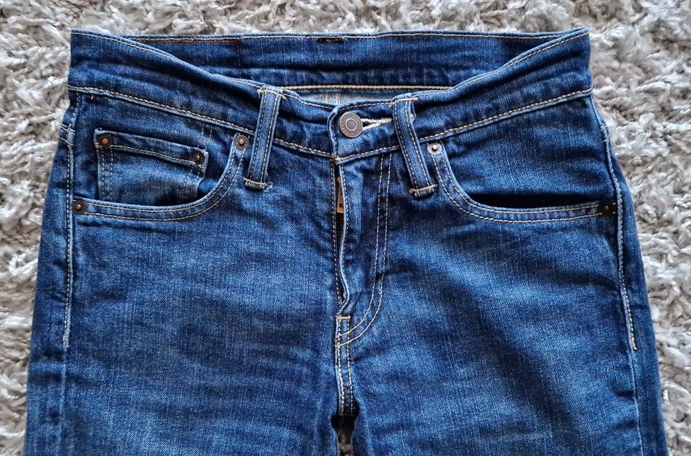 Jeansowe spodnie damskie Levi's r. M 27/32