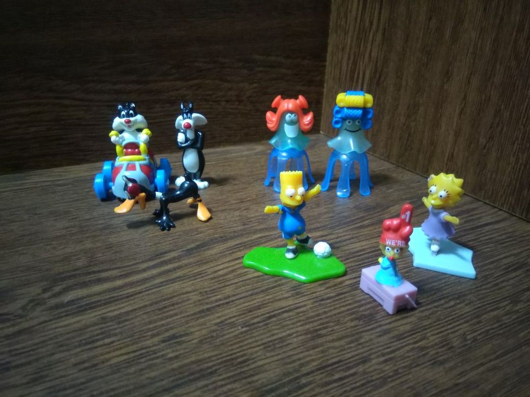 Bonecos Miniaturas de Desenhos Animados e Coleções