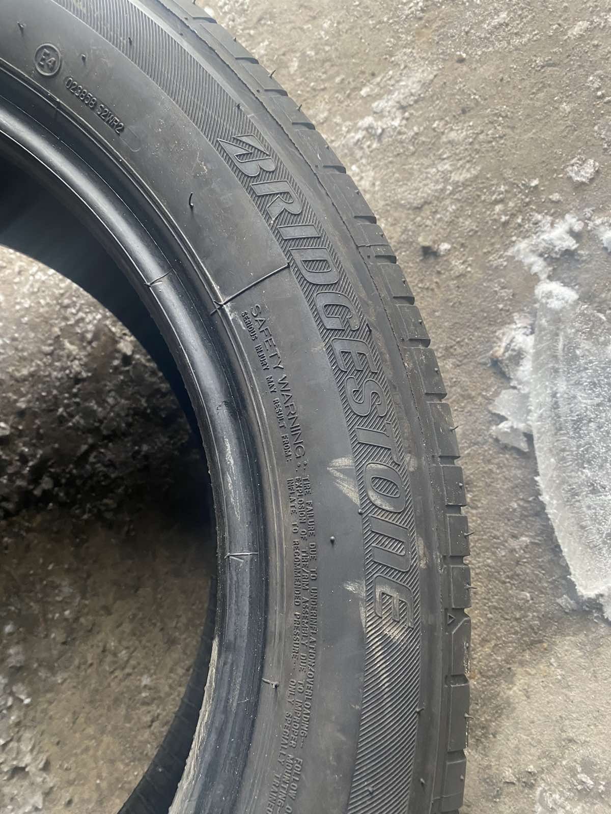 235.50.18 Bridgestone 2шт лето БУ склад шины резина из Европы Харьков