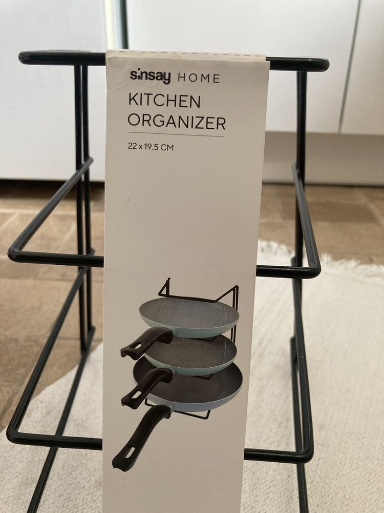 Organizer do kuchni na patelnię stojak nowy