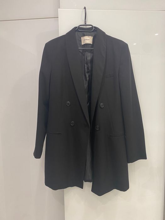 Czarna marynarka stradivarius