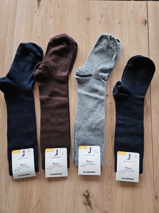 Meias Calzedonia 31-33 (3) e 28-30 (1)