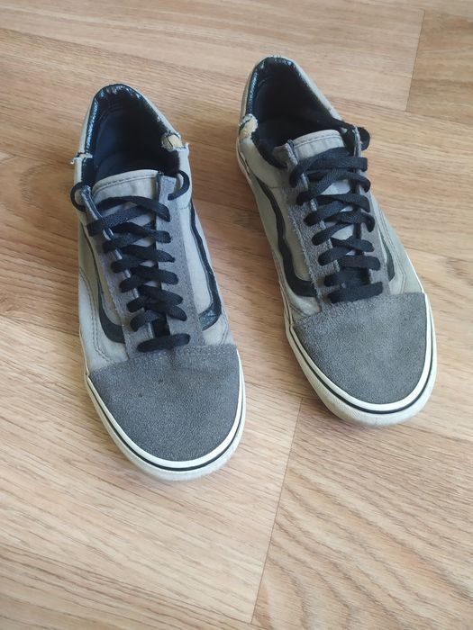 Продам кросівки Vans