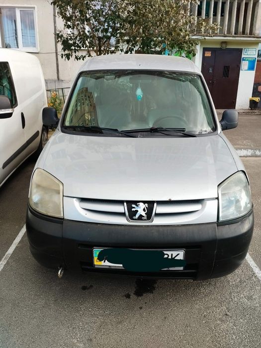 ТЕРМІНОВО! Продам автомобіль Peugeot Partner на ходу