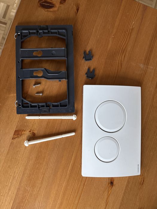 Przycisk do toalety Geberit Delta20 bialy Nowy