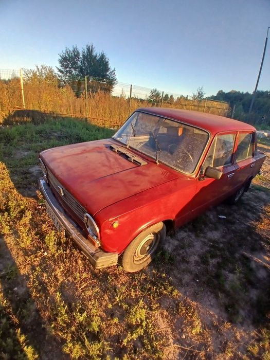 Продам ціляком ваз21011