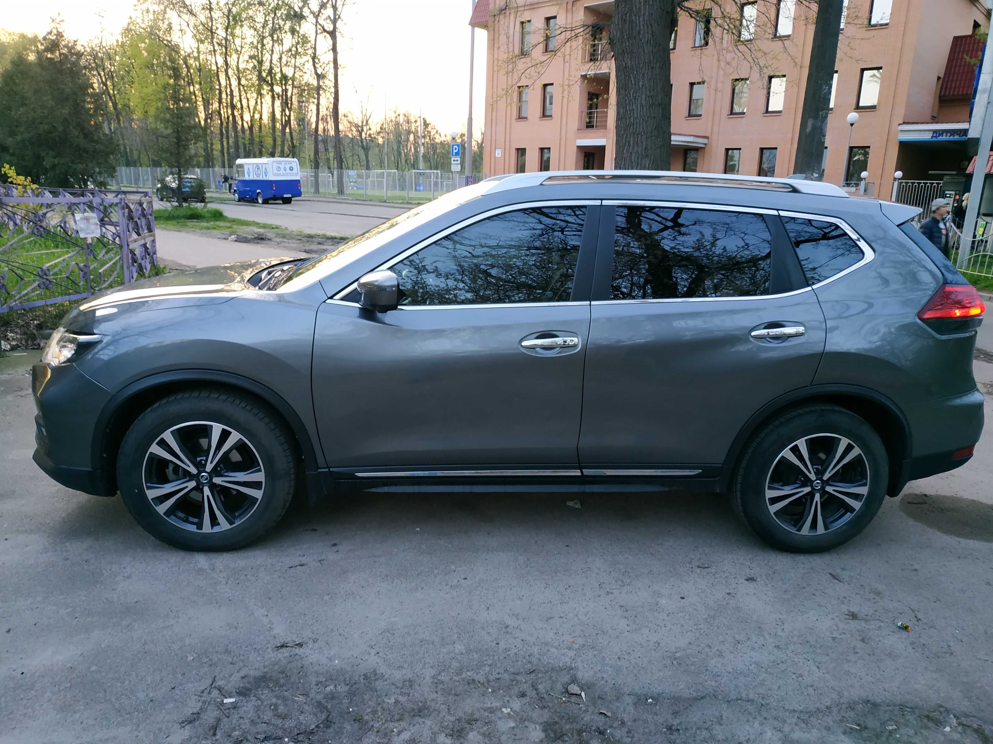 Nissan Rogue 2016 sl (модельний 2017)