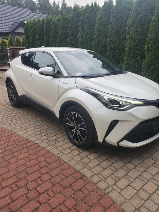 Sprzedam Toyotę C-HR Executive Faktura VAT