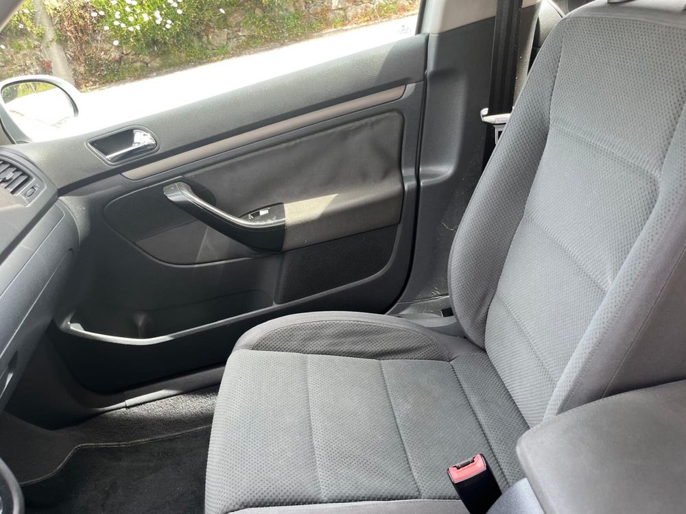 Golf 5 em bom estado