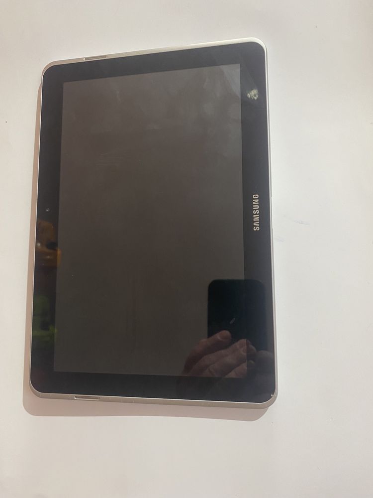Самсунг GT -P7501  3G. 16gb на запчасті