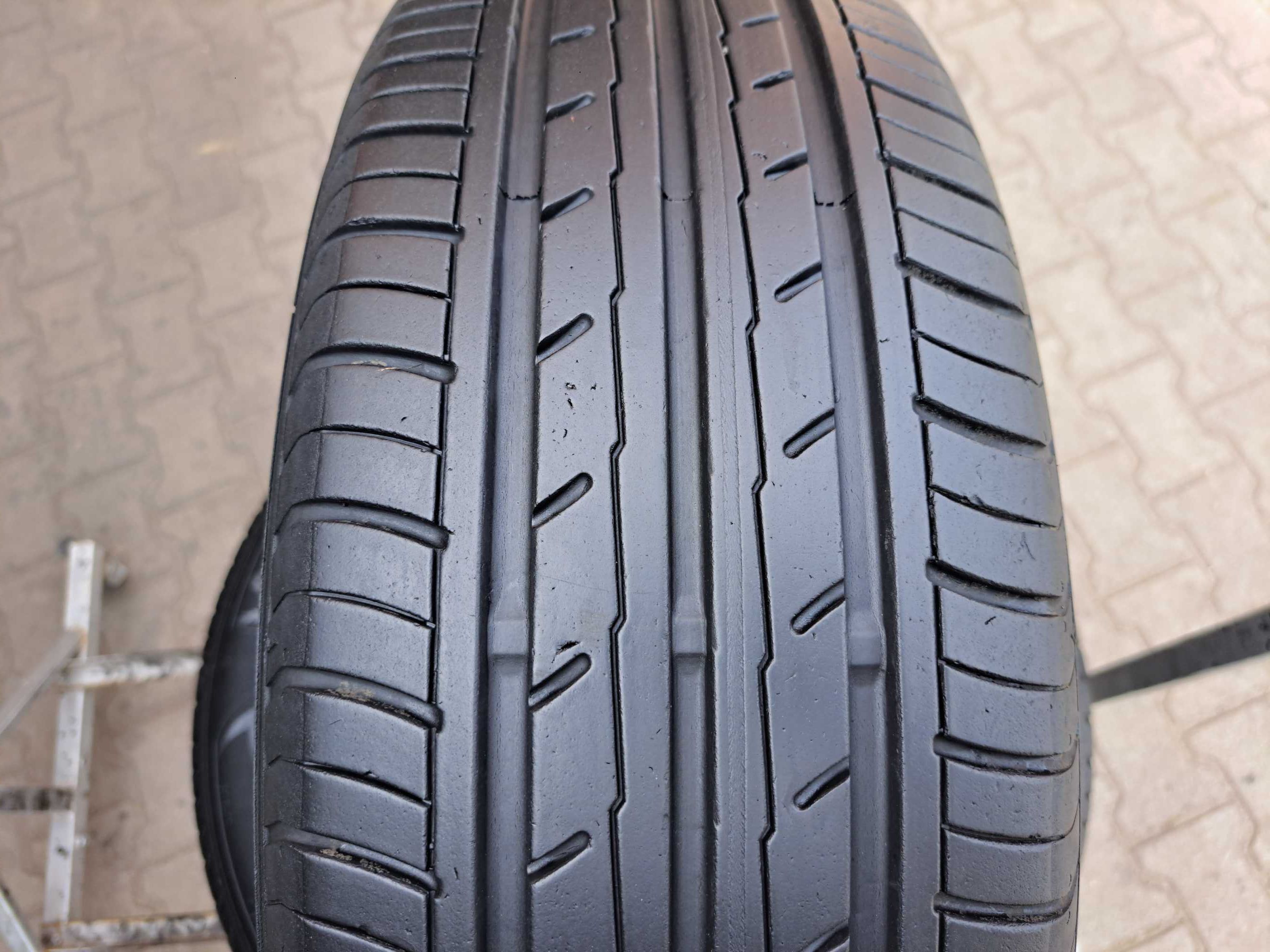 Opona 195/60/15 Pojedyńcza Pojedynka 195/60R15 Yokohama BluEarth ES32