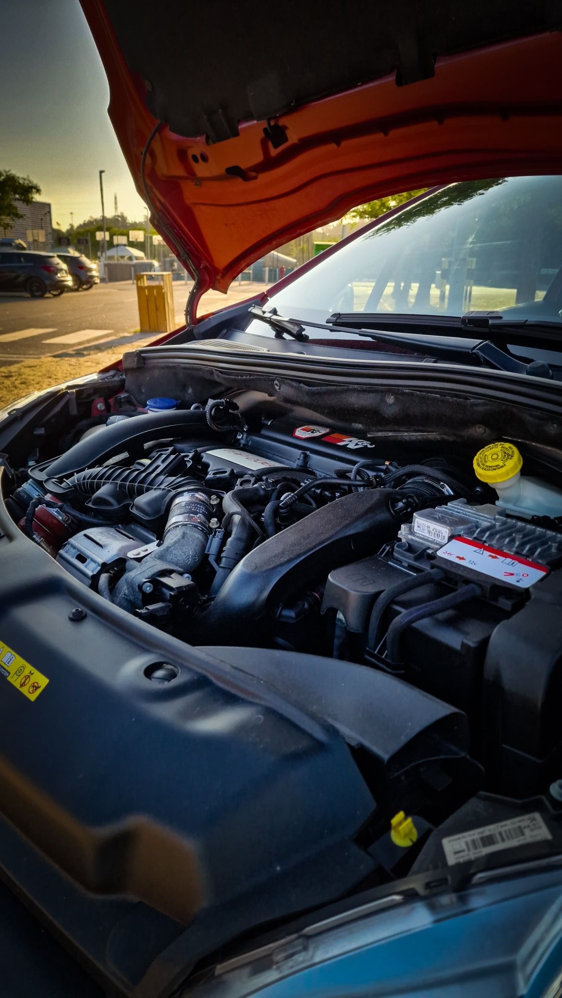 Peugeut Gti 208cv * gasolina *