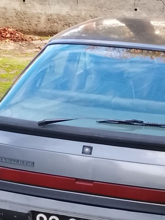 Renault 11 a circular diariamente