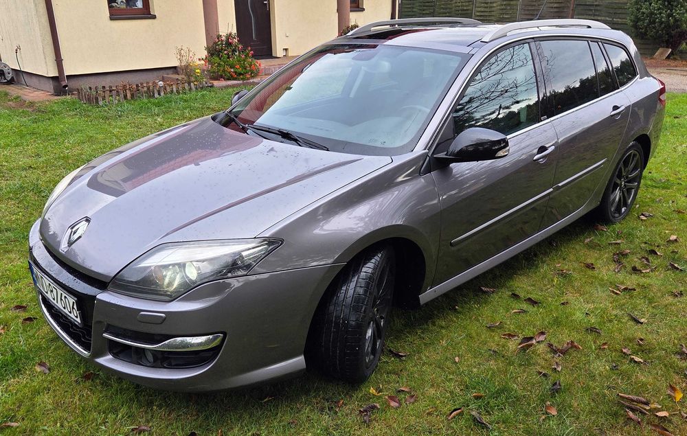 Laguna III 2.0 dci 173km 4control Bose automat 2012