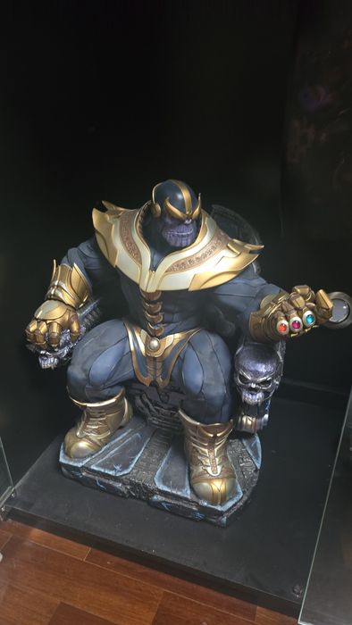 Thanos On Throne Sideshow