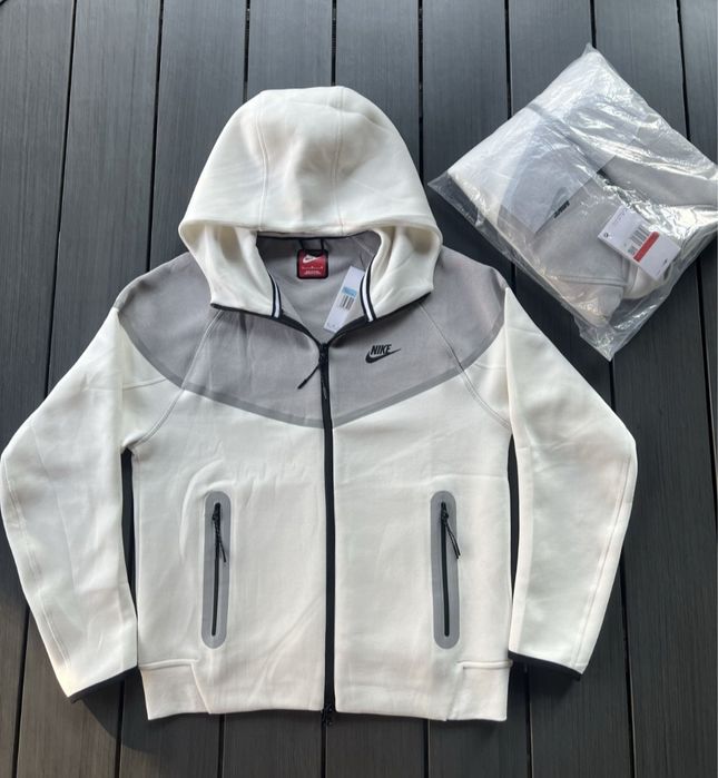 Nike Tech Fleece Reflective Hoodie