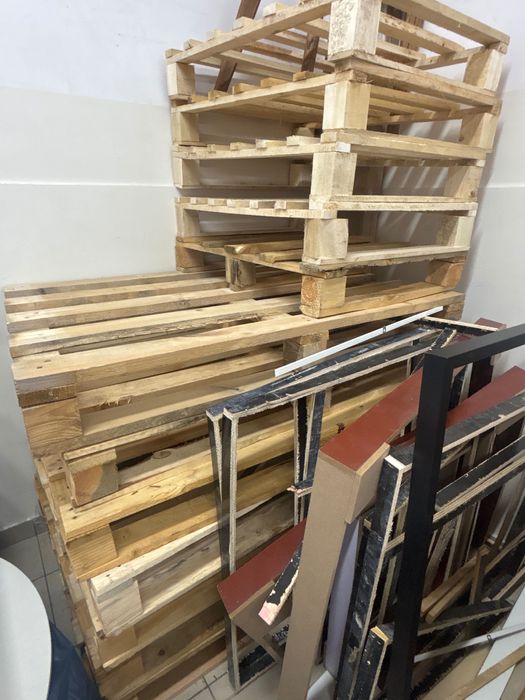 Oddam palety za darmo