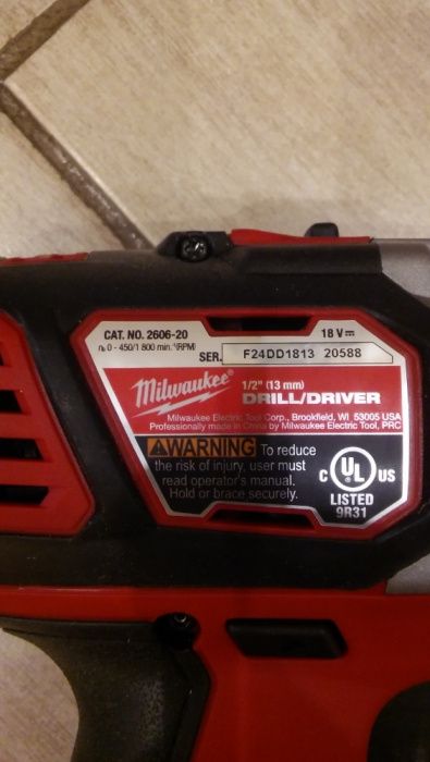 Акумуляторна дрелька/шуруповерт Milwaukee M18 2606-20