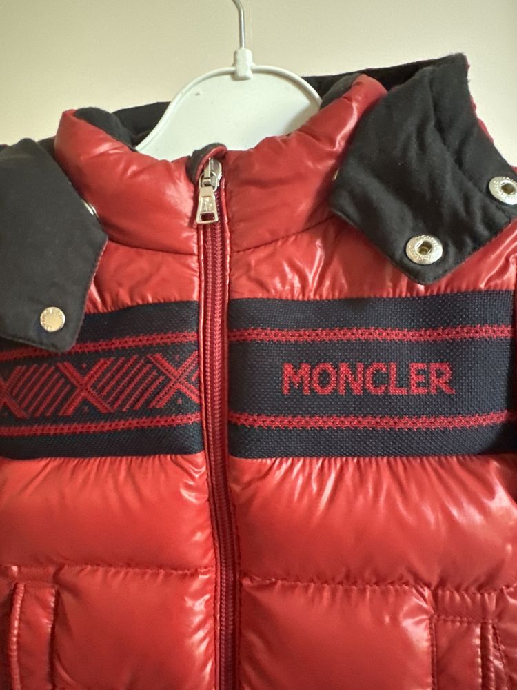 Продам детский пуховик Moncler + утюпленные штаны Cocodrillo