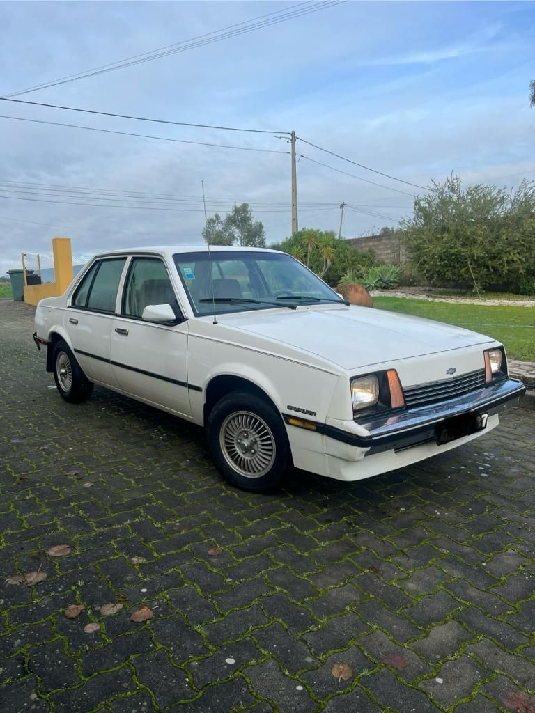 Chevrolet Cavalier 2.0i caixa veloc automática EUA 1983 raro