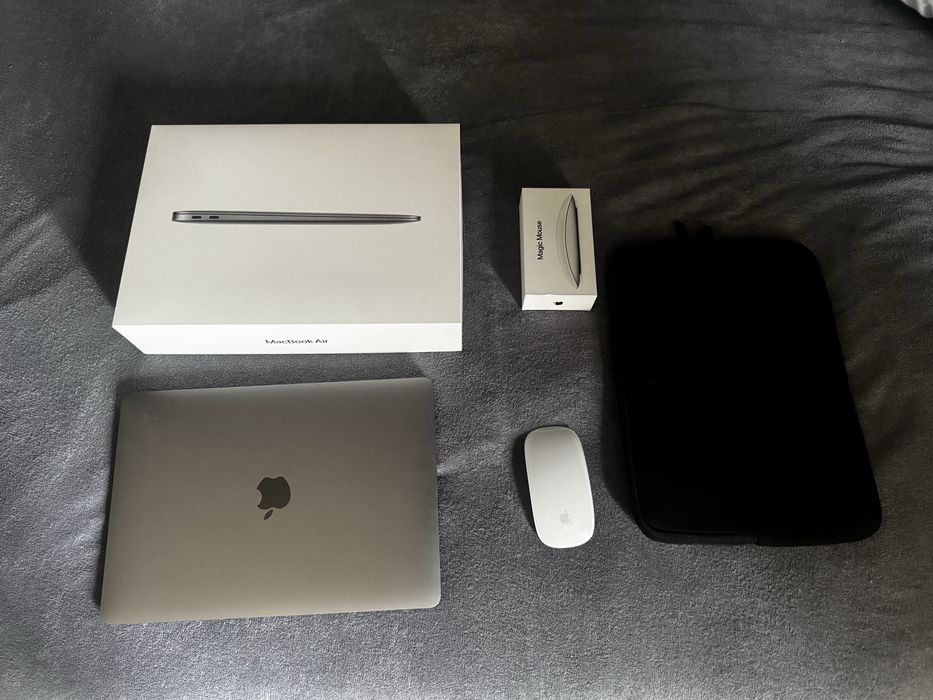 MacBook Air M1 256 GB, 8 GB RAM Magic Mouse  Stan Perfekcyjny