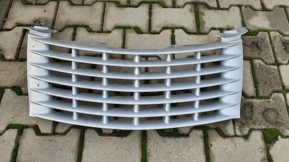 CHRYSLER PT CRUISER grill atrapa chłodnicy