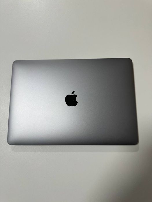 Мак бук Про Чіп М2