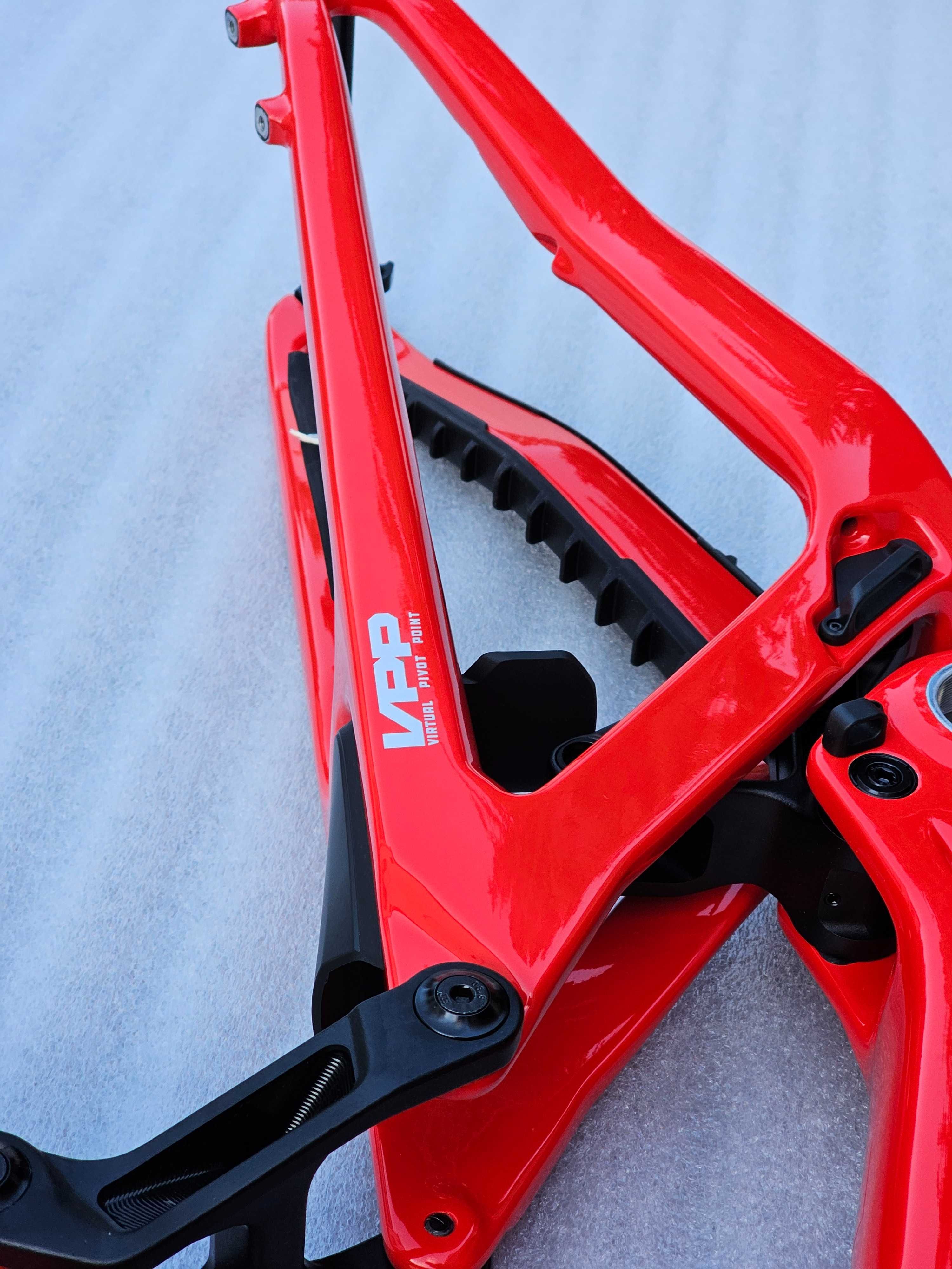 DH Santa Cruz V10 8 CC 2  MX" 2024