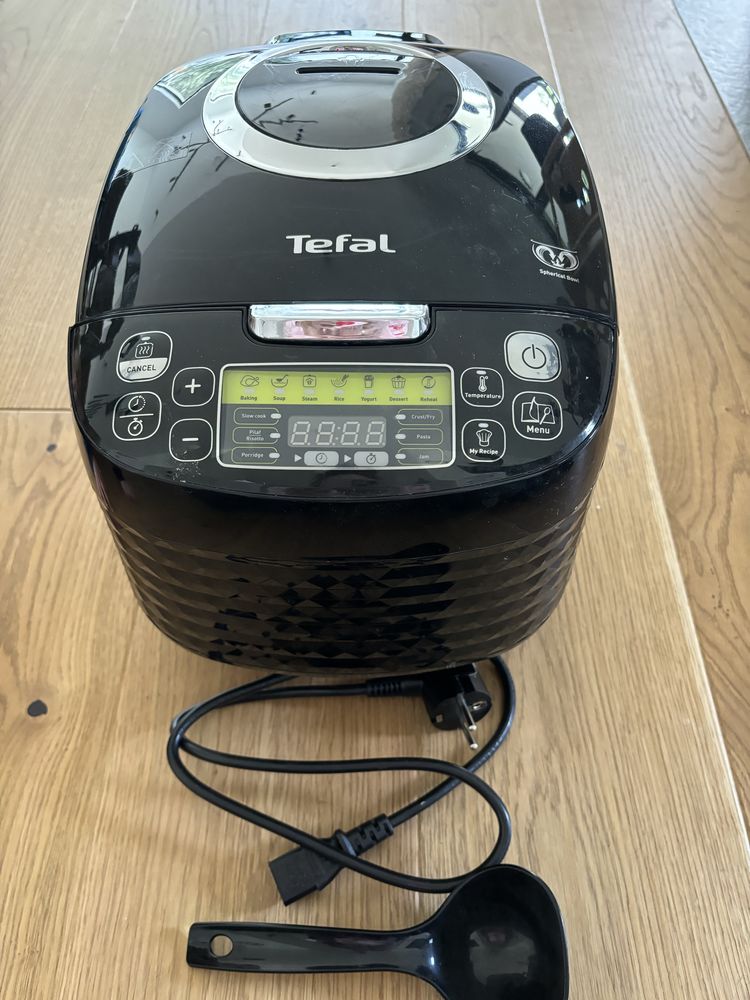 Wielofunkcyjny garnek elektryczny Tefal RK7458 5 l 820 W czarny