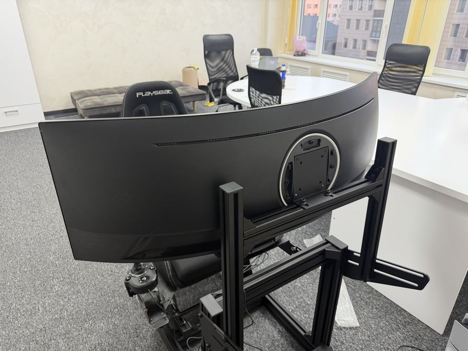 Монитор Samsung Odyssey g9 240 Hz