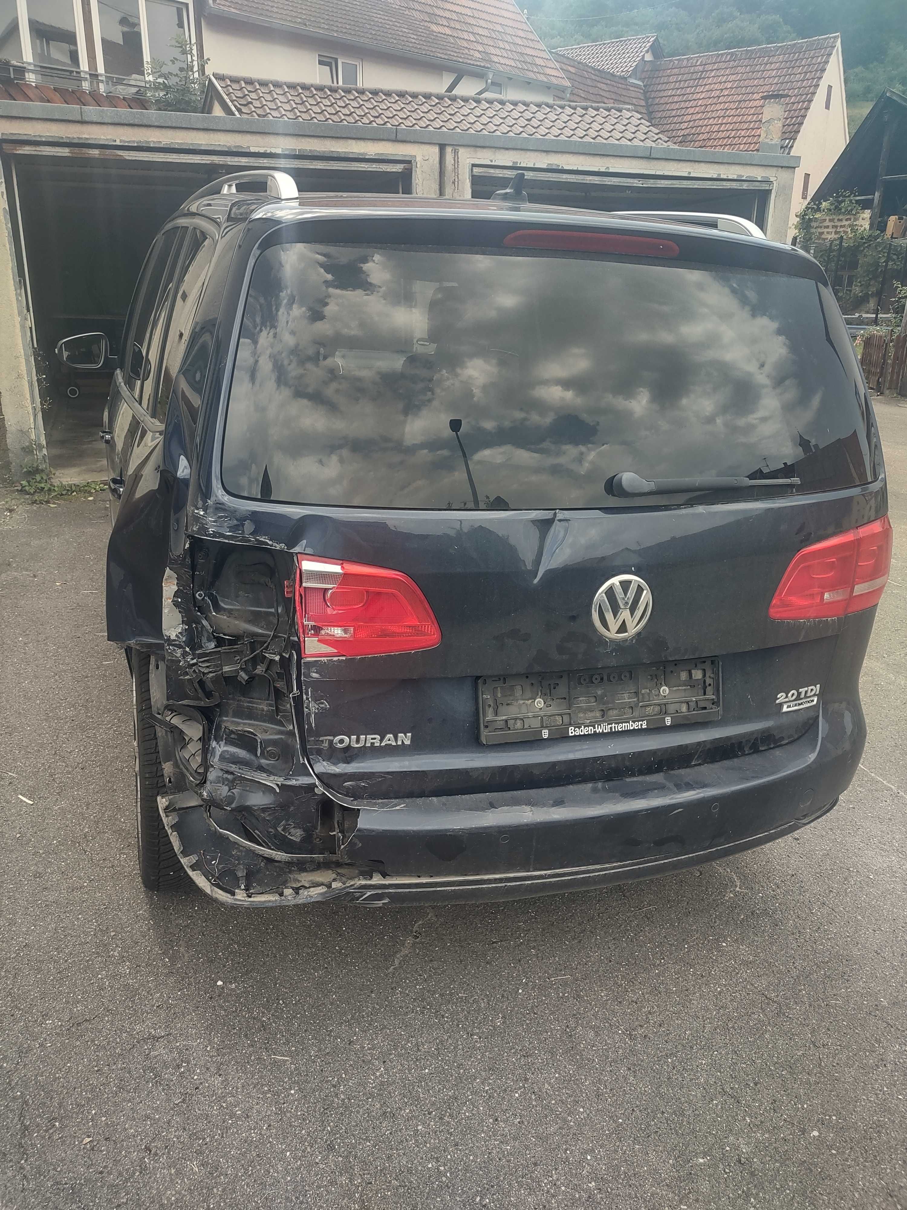 Sprzedam VW Touran CUP 2015 2.0 Bluemotion po wypadku z Niemiec