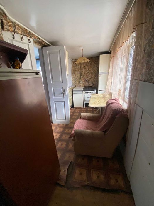 Продаж дешевого будинку з 10-ма сотками землі VS ID:29090