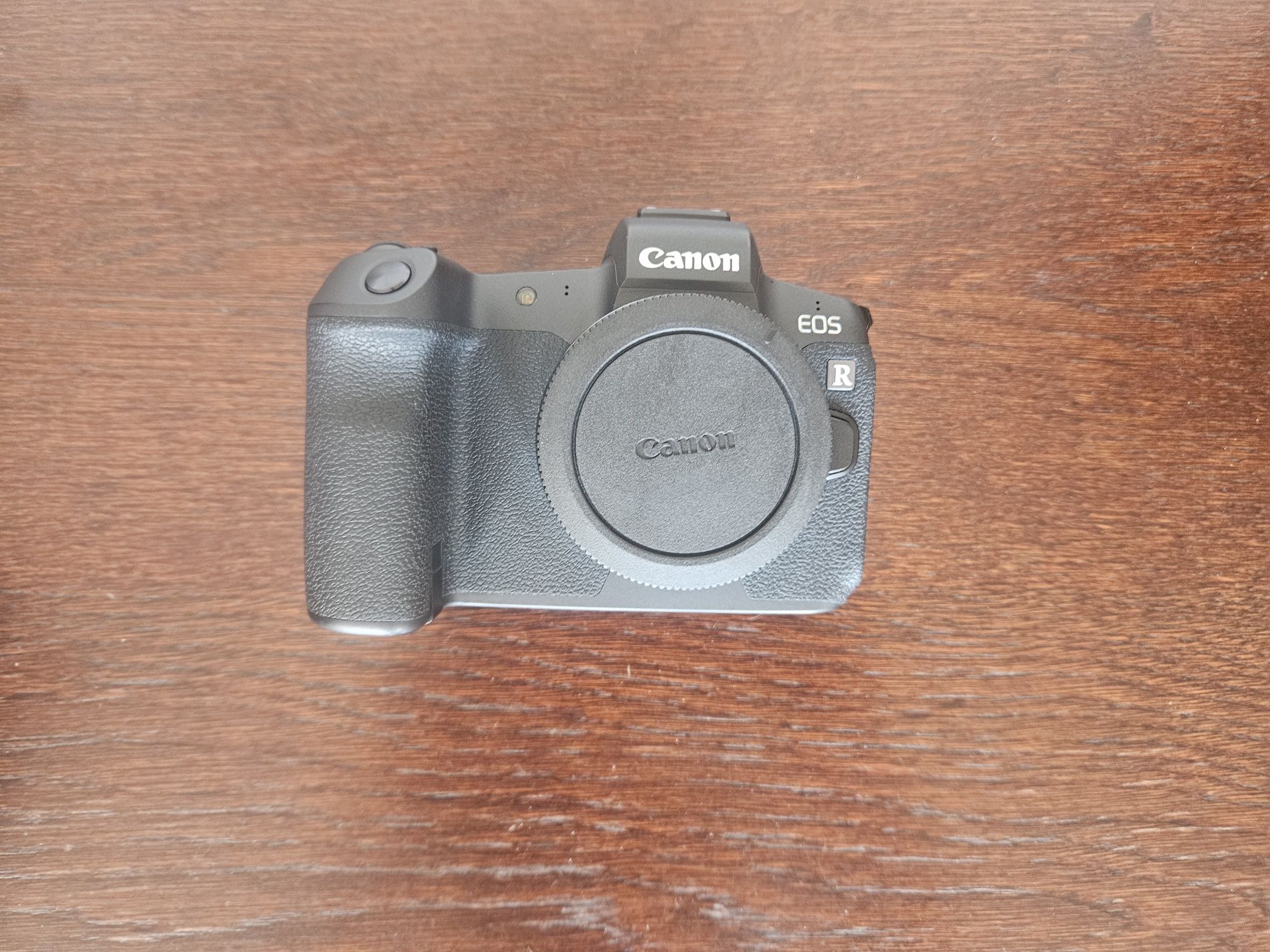Sprzedam Canon R w świetnym stanie