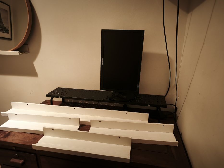 Prateleiras Mosslanda Ikea