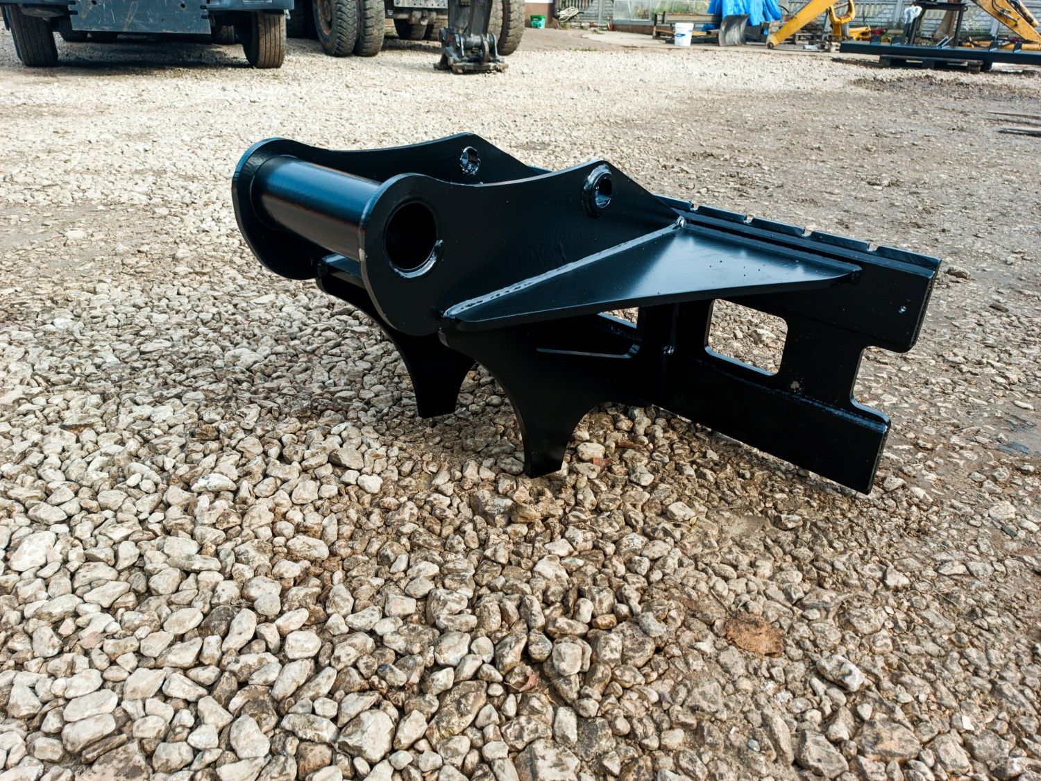 Karetka z widłami do koparki 8-10t