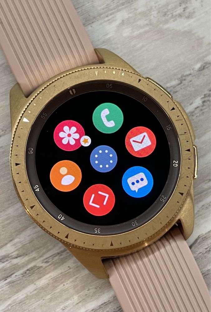 Смарт-часы Samsung Galaxy Watch 42mm Rose Gold