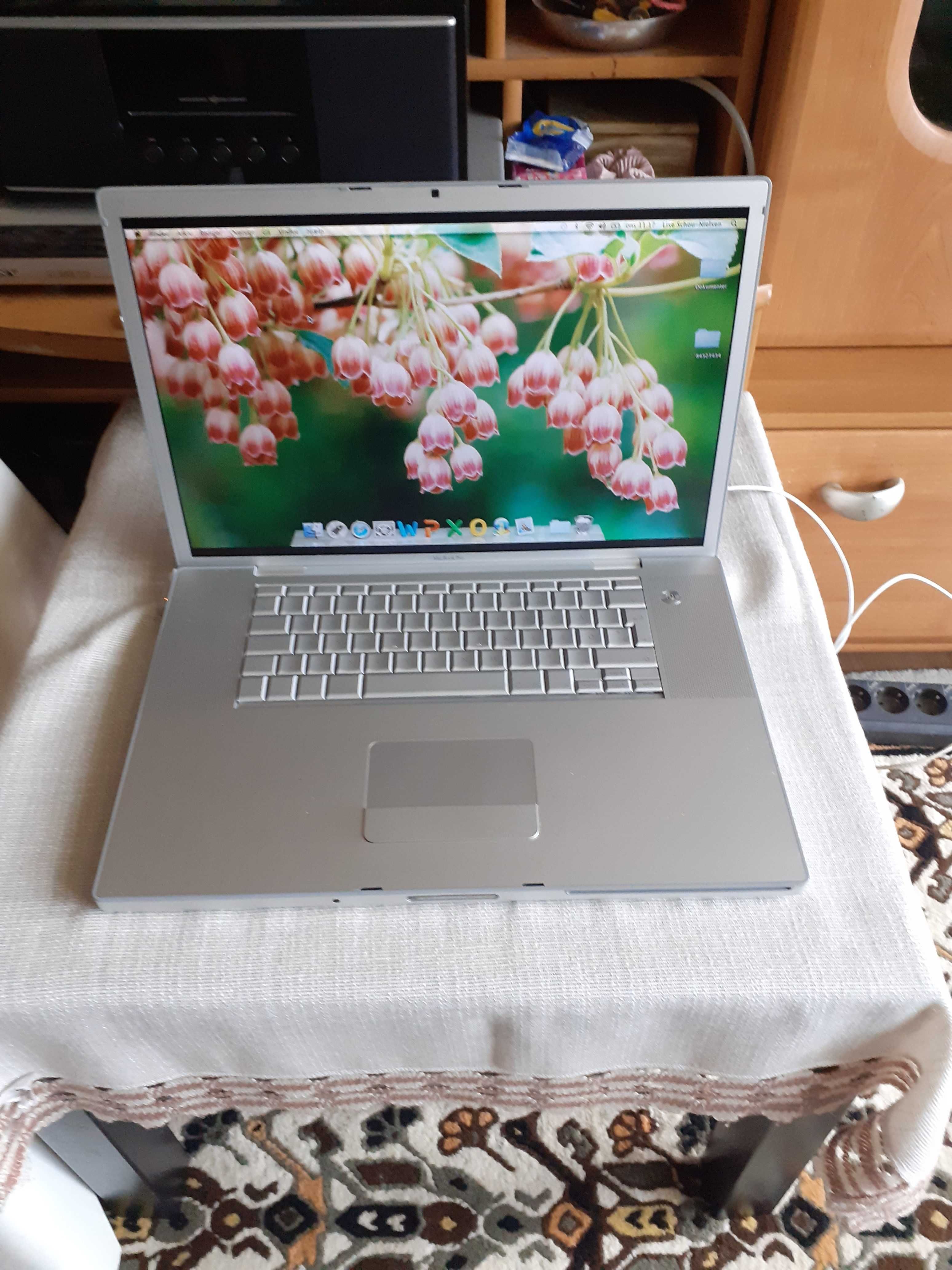 MacBook Pro 17 A1212