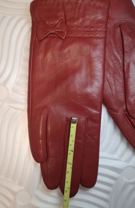 Женские кожаные перчатки