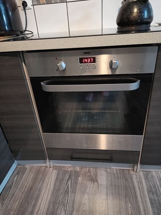 Piekarnik do zabudowy Zanussi