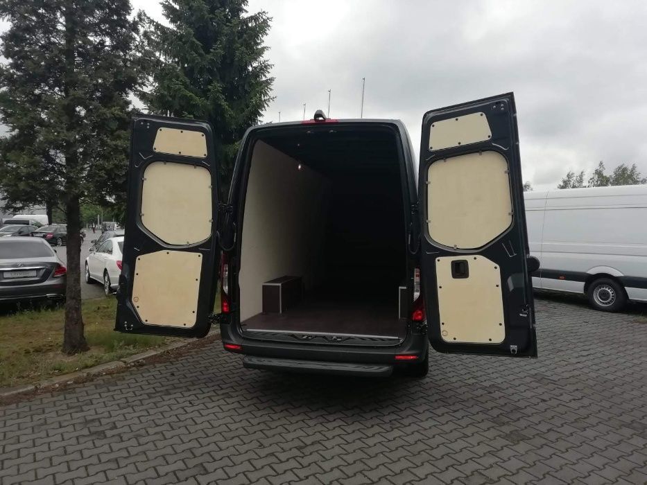 Mercedes Sprinter L3H2 zabudowa auta dostawczego podłoga i boków